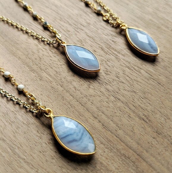 🍁LAST 1🍁 Blue Agate 14k Gold Plate Necklace - Picture 3 of 5